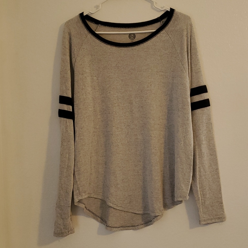 Grey long sleeve